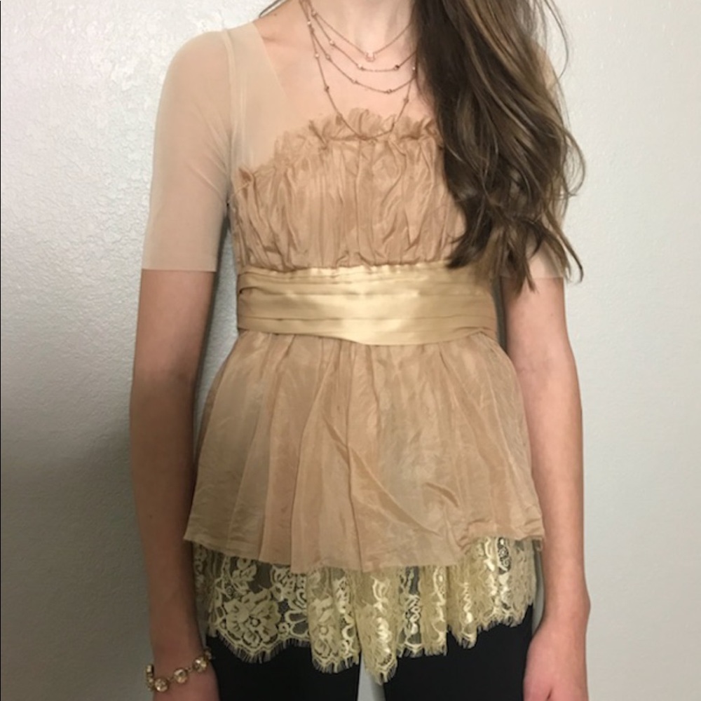 ADORABLE one of a kind boutique top ! Beautiful